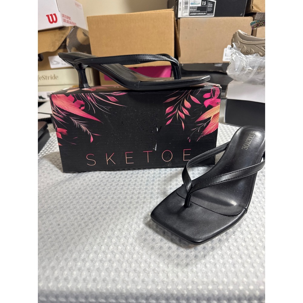 Sketoe Kitten Heel Sandals Women Size 8 Square Toe Black Thong NIB